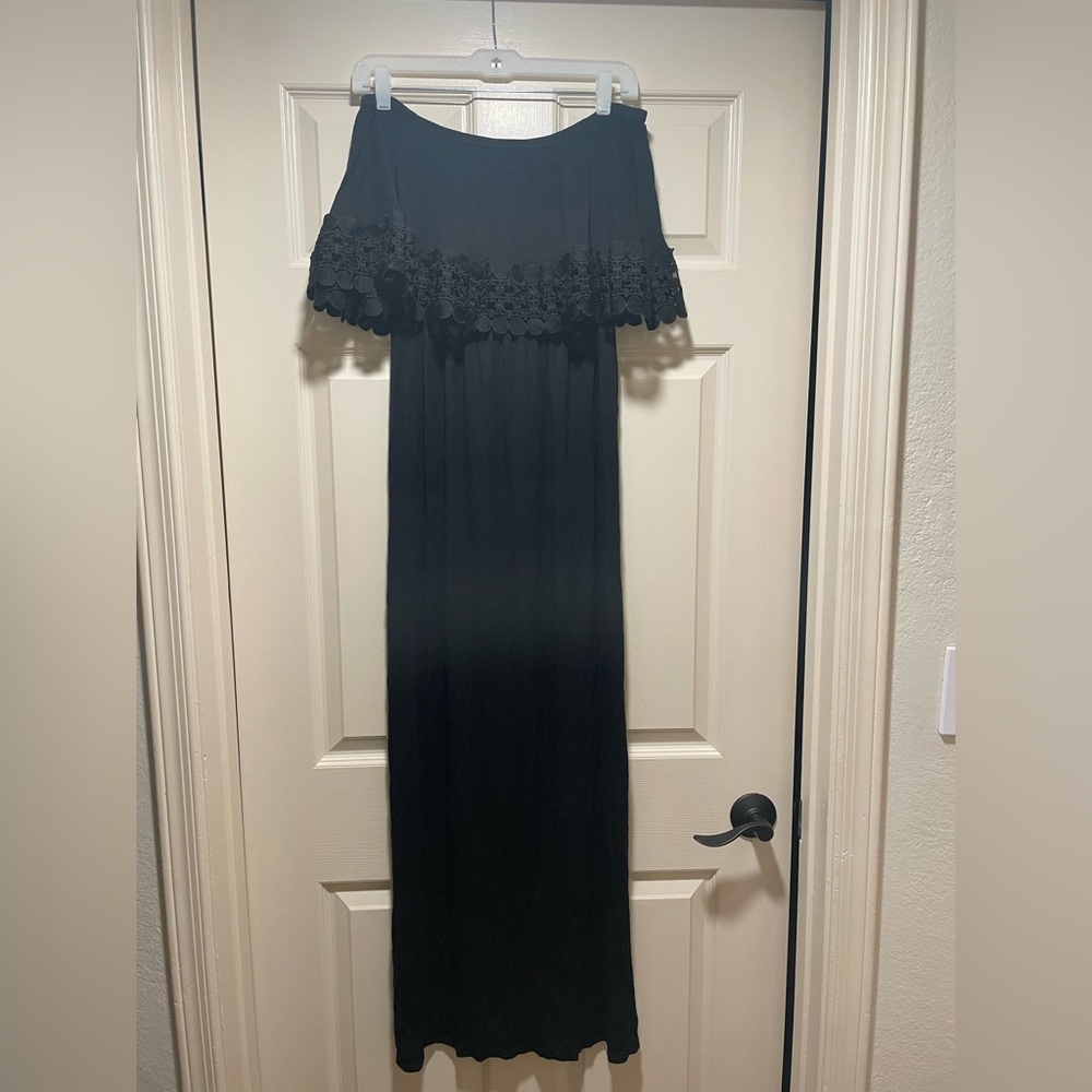 Boohoo Black Off the Shoulder Maxi Dress